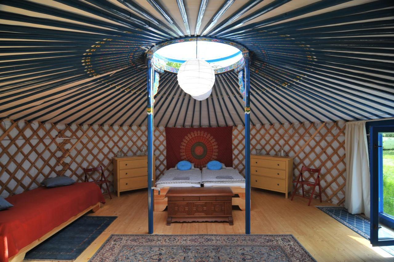 Luxury tent Jurty V Sadu