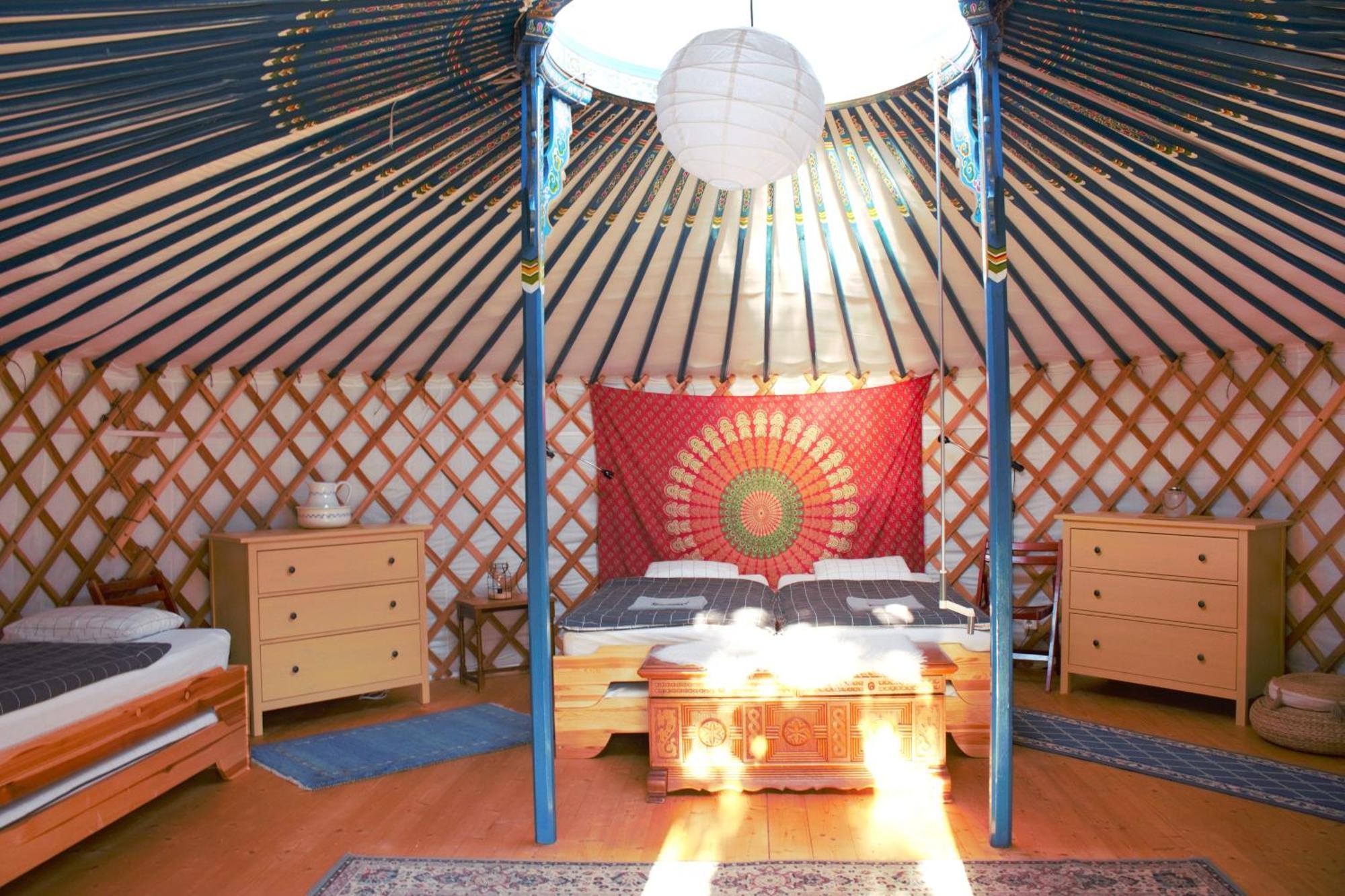 Jurty V Sadu Luxury tent